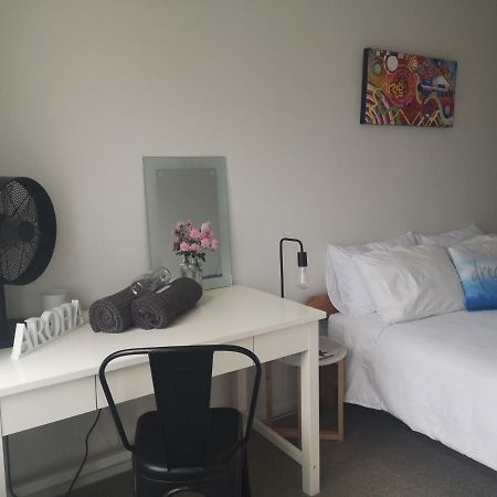 Pool House - One Bedroom Self Contained Unit Motueka Buitenkant foto