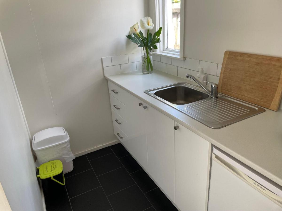 Pool House - One Bedroom Self Contained Unit Motueka Buitenkant foto