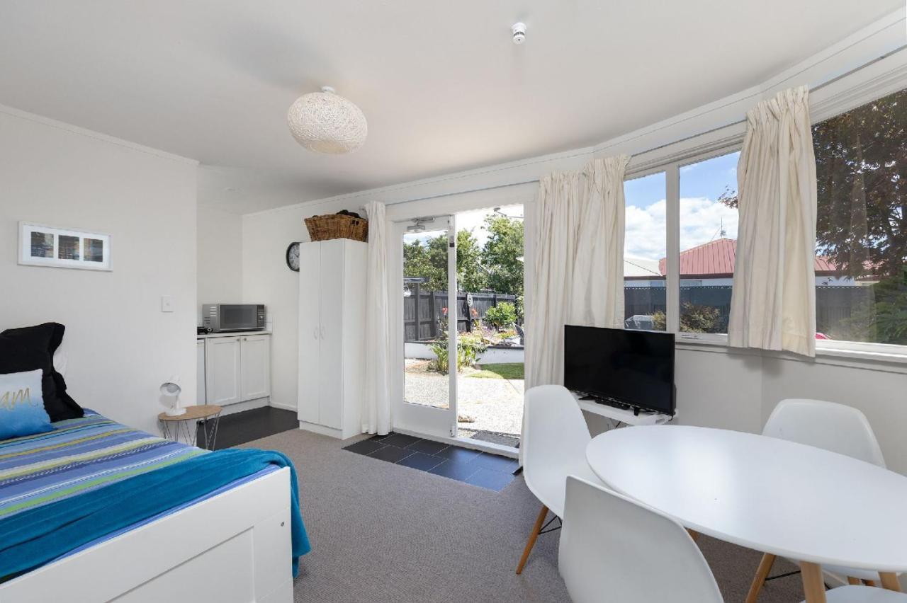 Pool House - One Bedroom Self Contained Unit Motueka Buitenkant foto