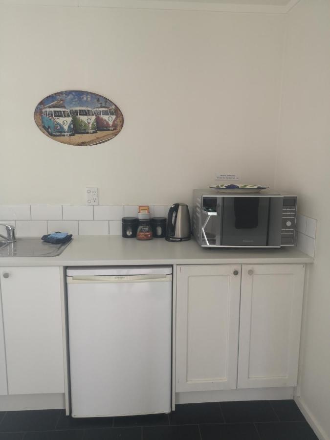 Pool House - One Bedroom Self Contained Unit Motueka Buitenkant foto